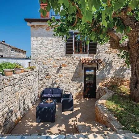 بيت للعطل Gedici Iii *