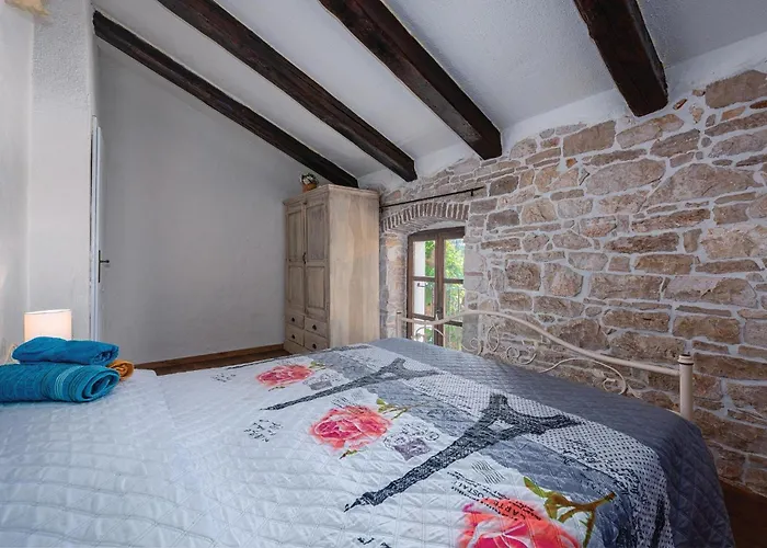 Nyaraló Gedici Iii *